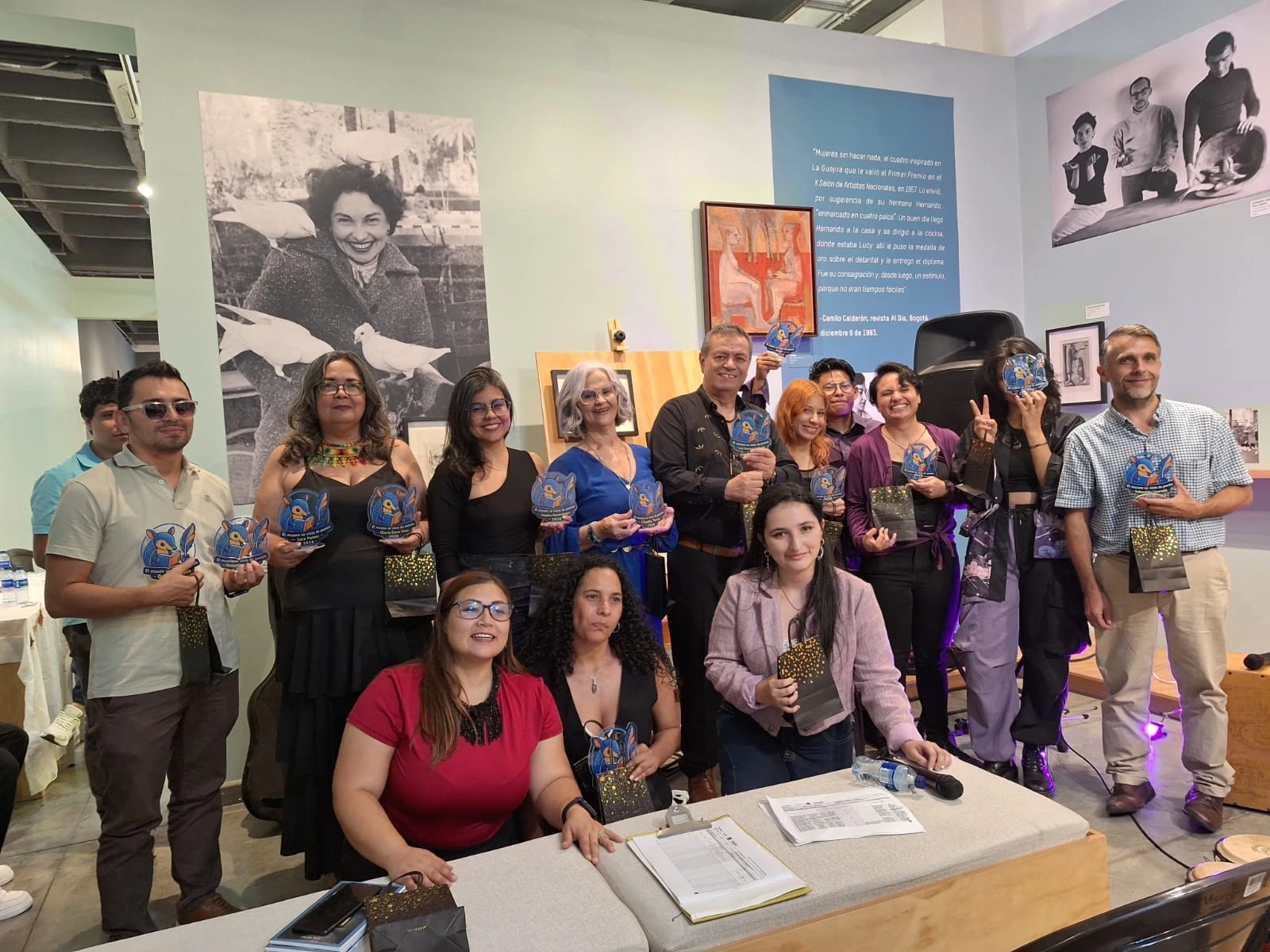 Participantes del recital El Museo se Viste de Poesía
